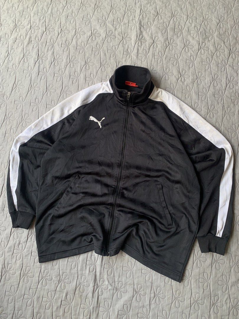 Puma Iconic T7 Black Track Jacket (Category: Activewear) located in Imus. Submitted by wwew.shop (Listing ID 1432934044, Image 2). Description: W 23 L 25 ₱750 Washable Stain | Need Wash.