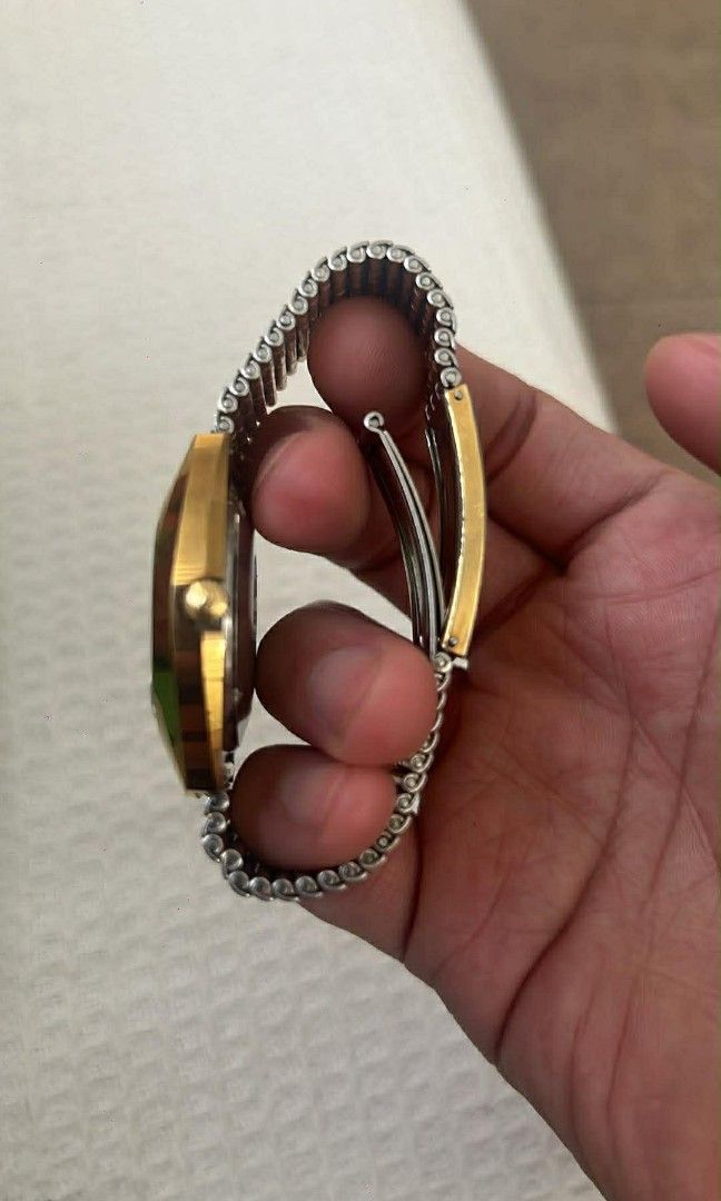 Rare Vintage Rado Diastar (Category: Luxury Watches) located in Las Pinas. Submitted by jmmac86574 (Listing ID 1432814112, Image 3). Description: rare rado diastar with original bracelet rare dial presentable.