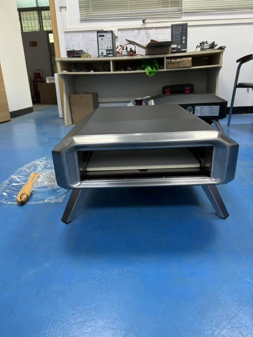 Rotating Pizza Gas Oven (Category: Ovens & Toasters) located in Quezon City. Submitted by trustrade86136 (Listing ID 1432852391, Image 2). Description: Rotating Pizza Gas Oven – perfect for evenly baked pizzas! 🍕🔥 (202604-231) 🛍️ Product Details: • 16-inch capacity • LPG gas type • Rotating stone for even cooking 💰 Price: • 21,462.00 (2 pcs) 📦 MOQ: 2 pcs 📌 Pre-order basis only Message us now to reserve! 💌.