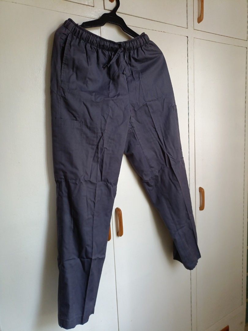 Scrub Pants (Category: Medical Supplies & Tools) located in Manila. Submitted by cjdominguez (Listing ID 1432796193, Image 1). Description: 5 pcs available 5 pockets (see photos) Color: Gray with blue lining on back pocket.