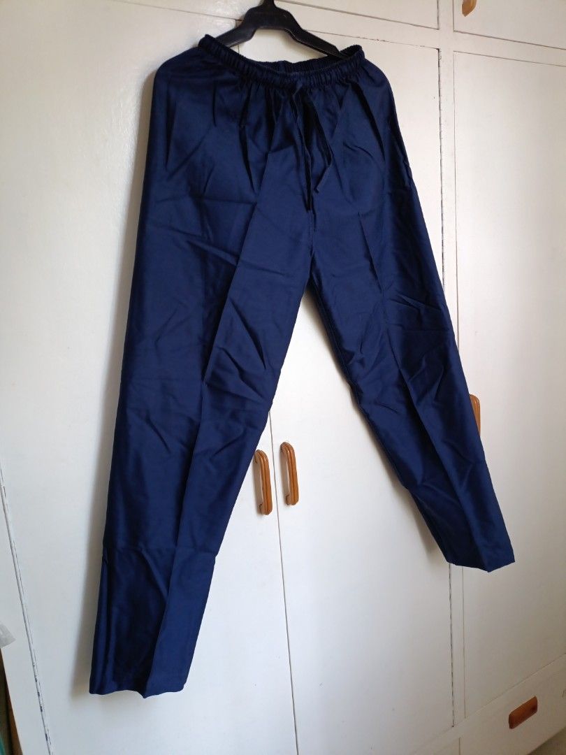 Scrub Pants (Category: Medical Supplies & Tools) located in Manila. Submitted by cjdominguez (Listing ID 1432796568, Image 1). Description: 5 pcs available 1 back pocket Color: Navy blue.