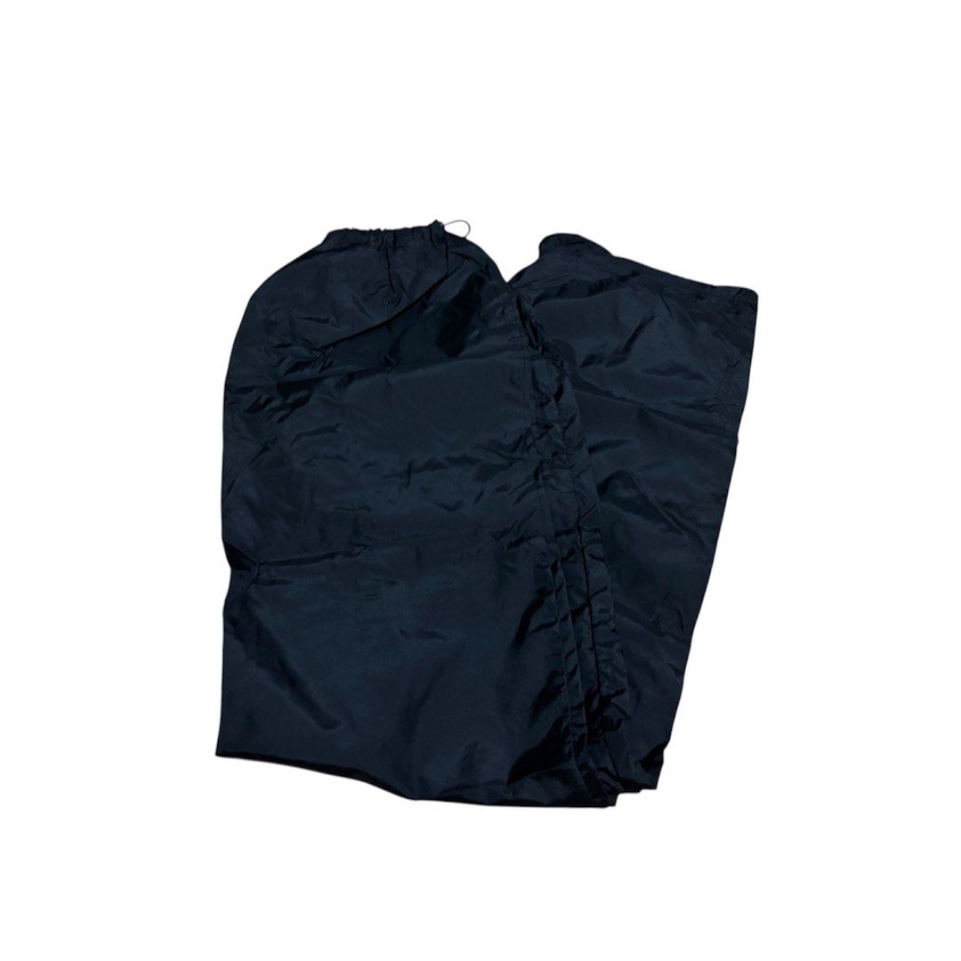 SHEIN Black Parachute Wide Leg Pants (Category: Other Bottoms) located in San Fernando. Submitted by myuhui (Listing ID 1432909349, Image 3). Description: letting go of these because they run big on me 🥲 great find if you’re between S-M or love oversized baggy fit Brand: SHEIN Color: Black Size: Small Style: Wide leg / parachute Waist: Elastic drawstring Condition: Like new (worn only once) 🏷️ shein icon parachute pants wide leg pants black pan