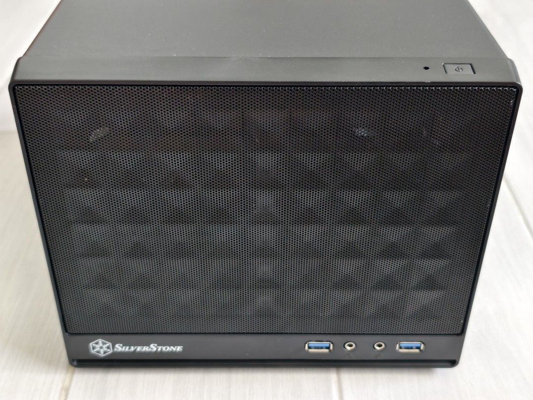 SilverStone SG13 Mini-ITX PC436886061408604160