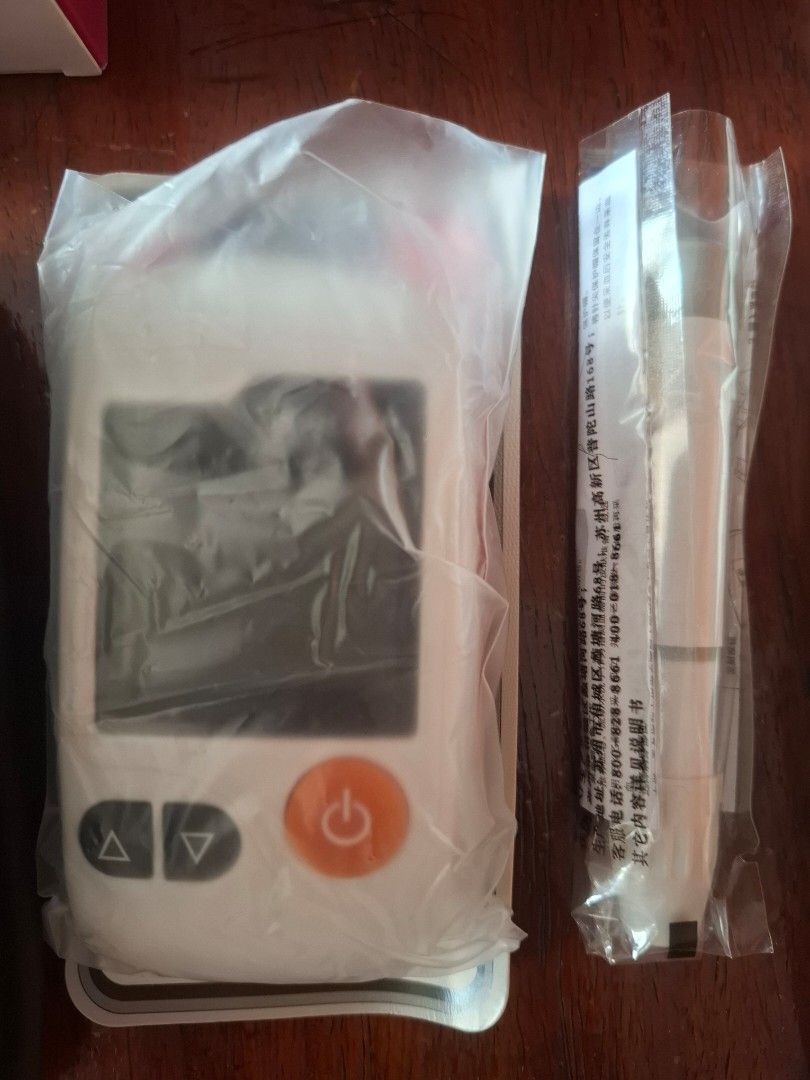 SINOCARE Blood Glucose Meter Sugar Tester (Category: Health Monitors & Weighing Scales) located in Tagaytay City. Submitted by tinecortez33 (Listing ID 1432849550, Image 2). Description: - SINOCARE GA-3 Blood Glucose Meter - Easy to use - Modern design - Includes all necessary components NOTE : Opened but never used.