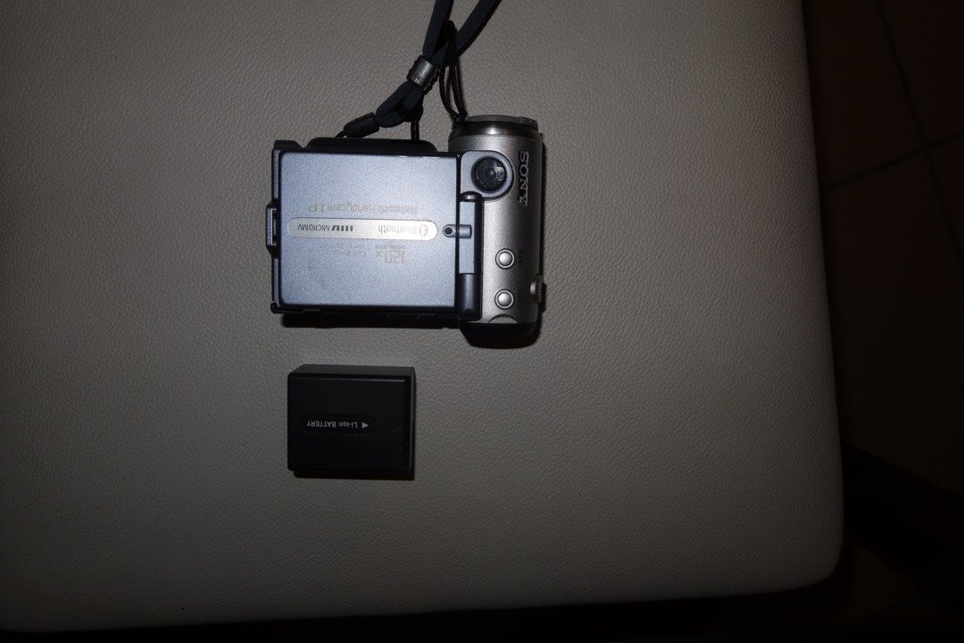 Sony Handycam DCR-SR47 (Category: Video Cameras) located in Manila. Submitted by nicolaiquintos (Listing ID 1432935484, Image 3). Description: - Sony Handycam DCR IP7 - Japan language but easy to navigate/use -with FREE charger DM for more info and photos .