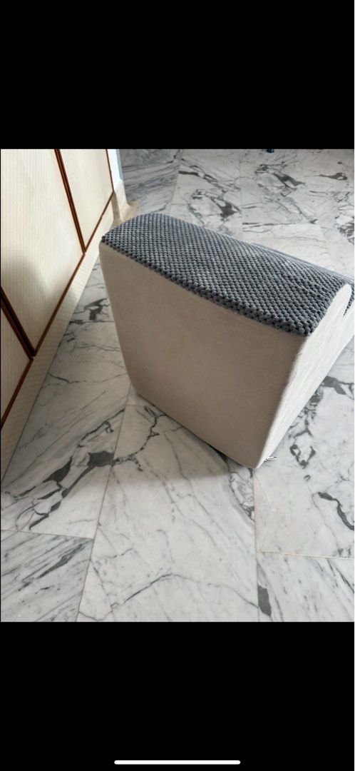 Steps (Category: Homes & Other Pet Accessories) located in Singapore. Submitted by crazyhorse007 (Listing ID 1432963874, Image 5). Description: .