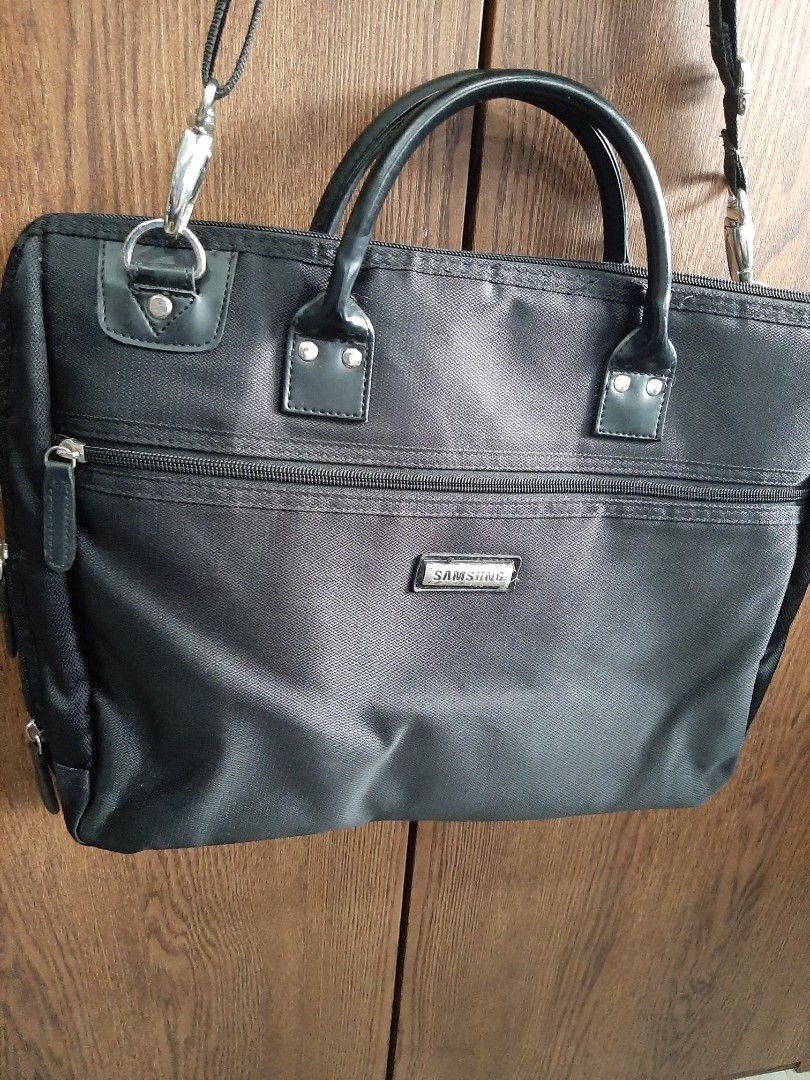 Stylish black laptop bag  with Shoulder Strap458265246314024960