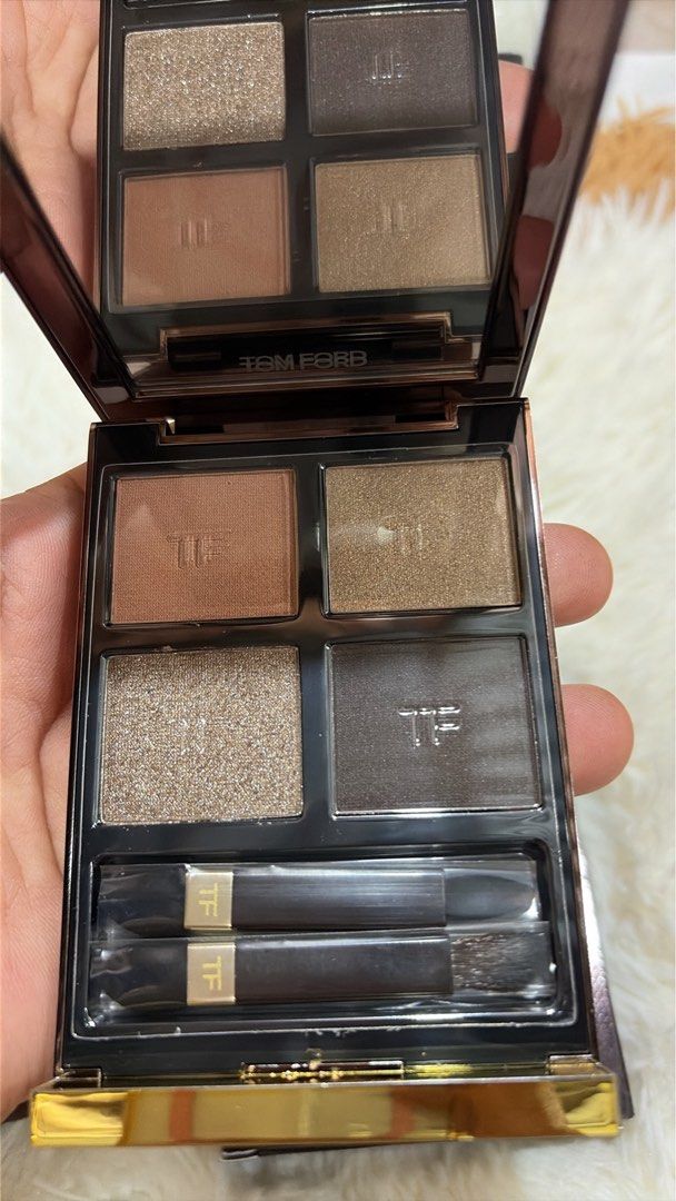 Tom Ford Eye Color Quad Creme (Category: Makeup) located in Pugo. Submitted by caztraine (Listing ID 1432863812, Image 2). Description: .