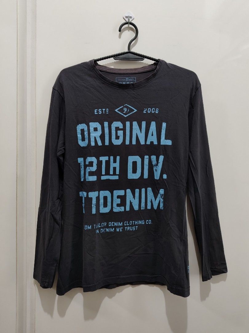 Tom Tailor Denim Long Sleeve Shirt (Category: Tshirts & Polo Shirts ) located in Quezon City. Submitted by cateskloset (Listing ID 1432955586, Image 2). Description: Gray ​Tom Tailor Denim ​Thin long sleeves ​Size: S (Men's sizing) ​Chest: 19.5 in ​Length: 25.5 in.