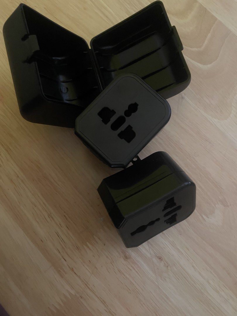 Travel Adaptor443680092314019841