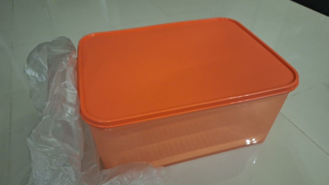 Tupperware 16L Orange Storage Container with Lid459498073673574402