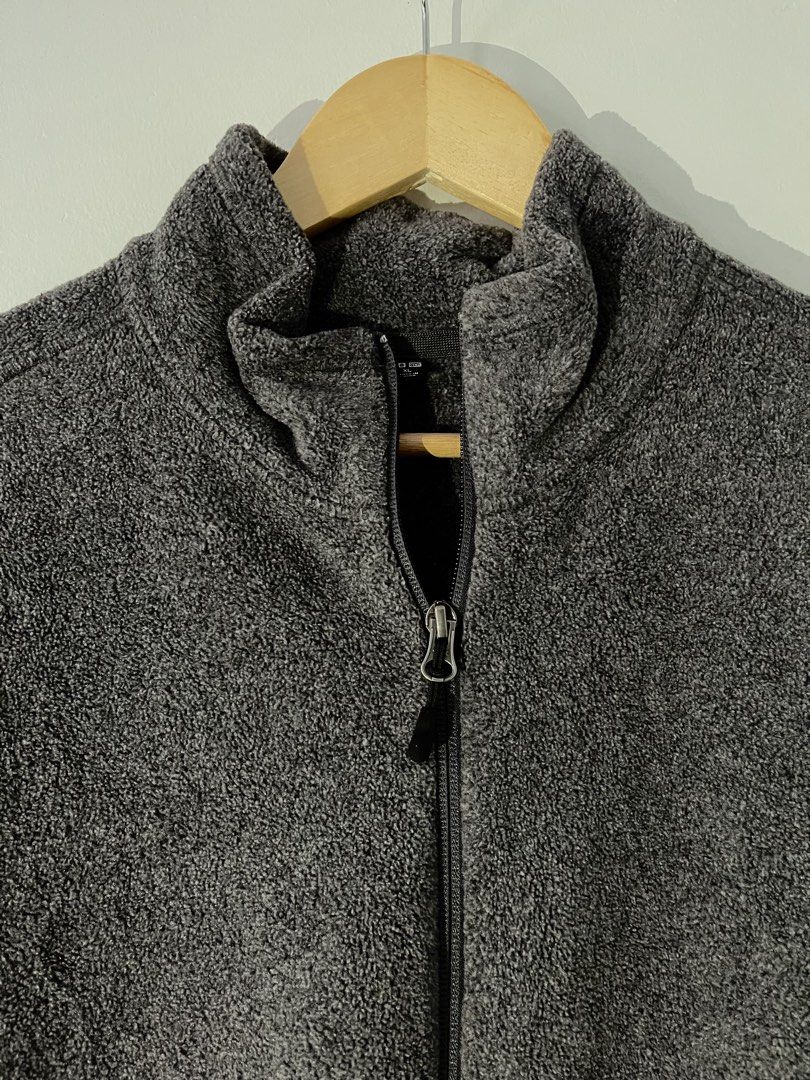 Uniqlo Full-Zipped Fleece Jacket (Category: Coats, Jackets and Outerwear) located in Dasmarinas. Submitted by kai2728 (Listing ID 1432906596, Image 3). Description: FREE if you buy anything on my listing with zero to minimal haggle Condition: 10/10 Color: Gray (Rate - 10/10) Tag: XL 29.5” Lx 24” W Sleeve: 26.5” Condition: Like new Fresh/No issue 499 only + SF Shipping fee to be shouldered by the buyer; strictly payment first) Pick up or shipping 