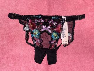 (Category: ) located in . Submitted by vscollector (Listing ID 1432939509, Image 1). Description: .