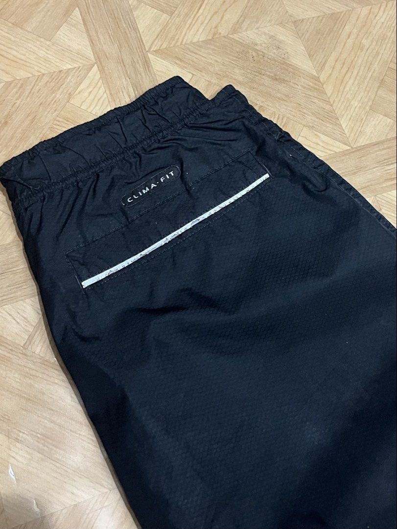 Vintage Nike Track Pants (Category: Activewear) located in Batangas. Submitted by mi33k (Listing ID 1432851604, Image 3). Description: L 40 W 26-30 H 9.