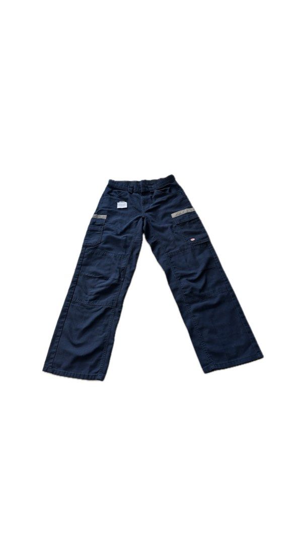 Vintage Redkap Wide Navy Carpenter Pants (Category: Trousers) located in Quezon City. Submitted by mudsoapgrails (Listing ID 1432879025, Image 1). Description: Size 30 on tag Waist: 28-30” Rise: 11” Hips: 39” Outseam: 39” Inseam: 29” Height of model: 5’9 Condition: 7.5/10 (fading on gray patches).