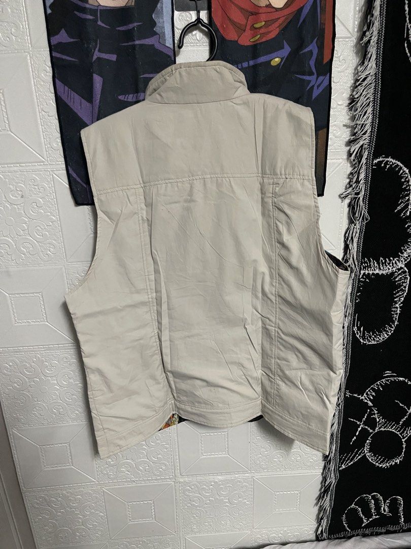 Vintage st.almeida Reversible Vest (Category: Vests) located in Quezon City. Submitted by listless32 (Listing ID 1432971942, Image 2). Description: Width 20 length 24.