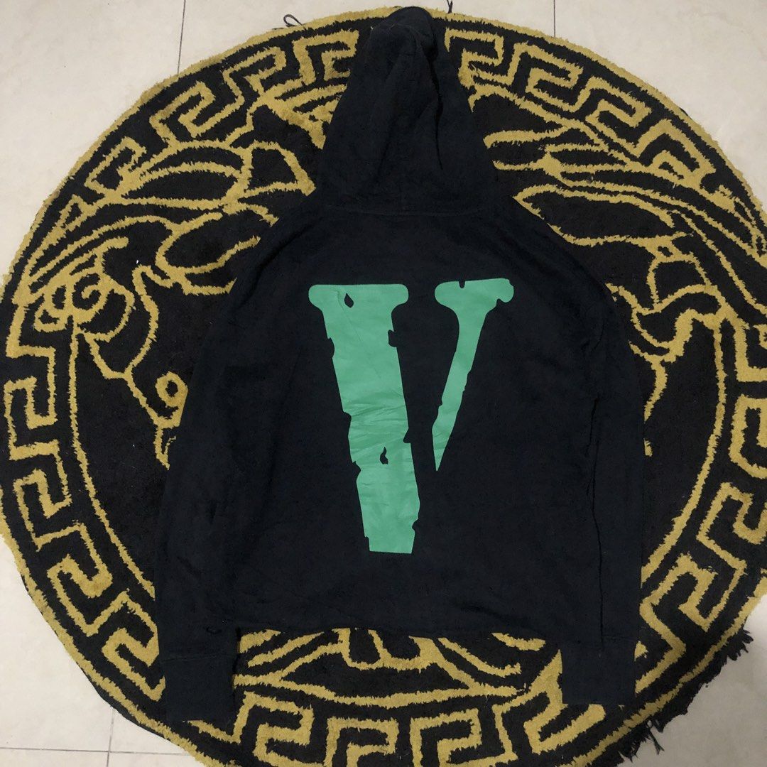 Vlone Friends Hoodie (Category: Hoodies) located in Quezon City. Submitted by yeahsource222 (Listing ID 1432978981, Image 2). Description: - Vlone Friends hoodie - Size: S - Color: Black with green print - Design: "FRIENDS -" front print, large "V" back print - Features: Hood with drawstrings - Material: Dry clean only.