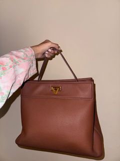 (Kategori: ) berada di . Dikirim oleh keziabbb (ID iklan 1432802134, Gambar 1). Deskripsi: .
