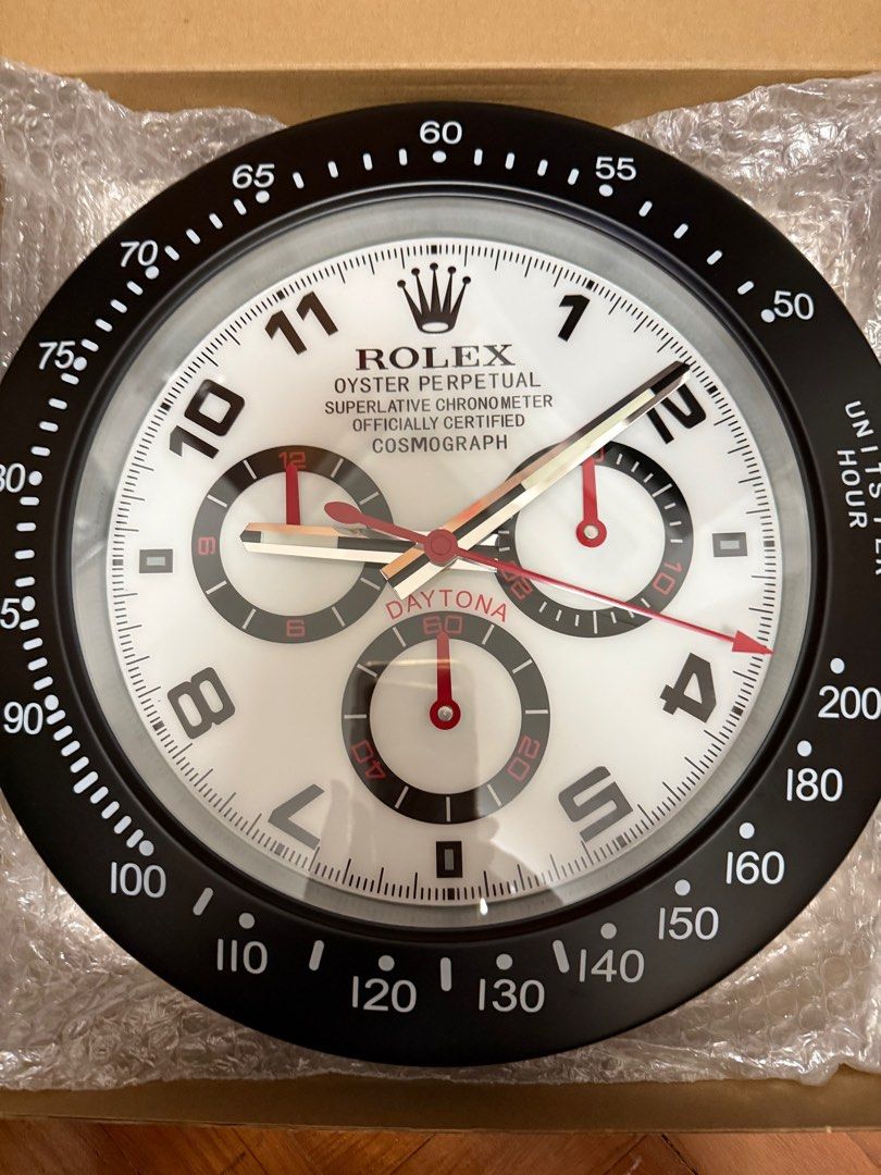 Wall Clock (Category: Clocks) located in Singapore. Submitted by crazyhorse007 (Listing ID 1432962652, Image 2). Description: .