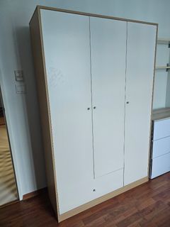 (Category: ) located in . Submitted by nachong (Listing ID 1432896382, Image 1). Description: .