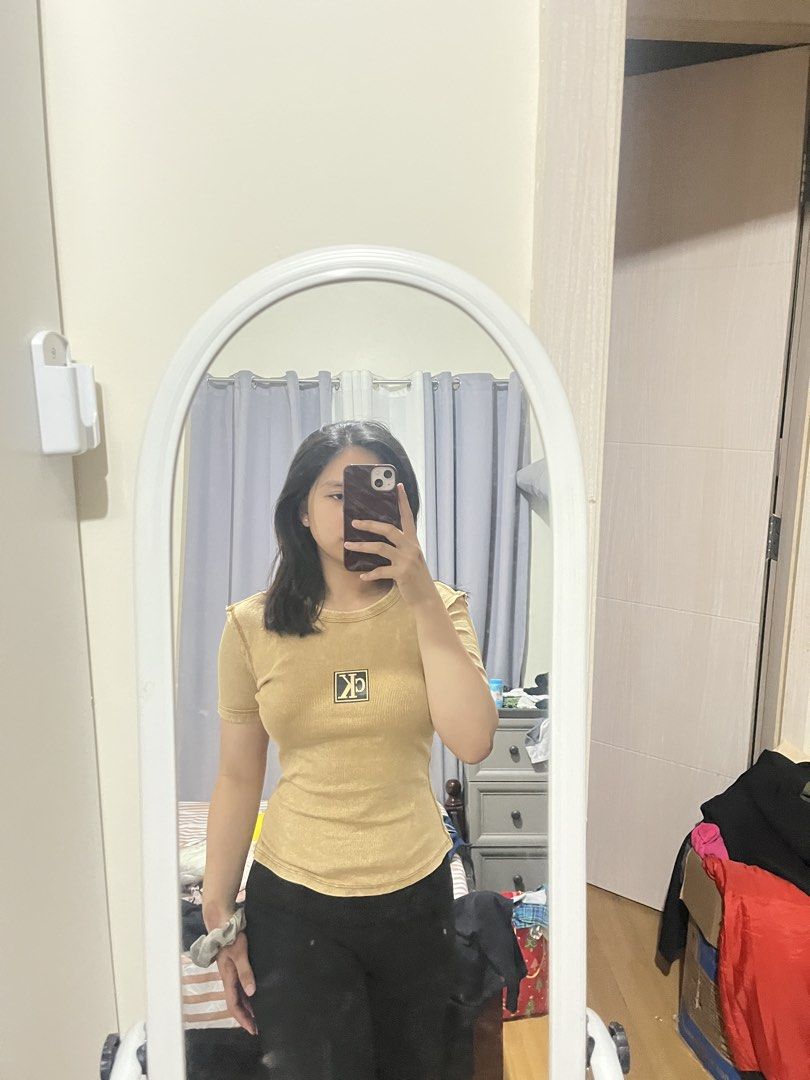 Y2k Acubi Calven Klein Beige Fitted Top (Category: Others Tops) located in Angeles City. Submitted by ownit_ac (Listing ID 1432848276, Image 3). Description: Never worn! Mygosh! This is so pretty! It will hug your body perfectly 🫣🤭 The design and details also gives Acubi vibes 📞🖤 For sizes: XS-M.