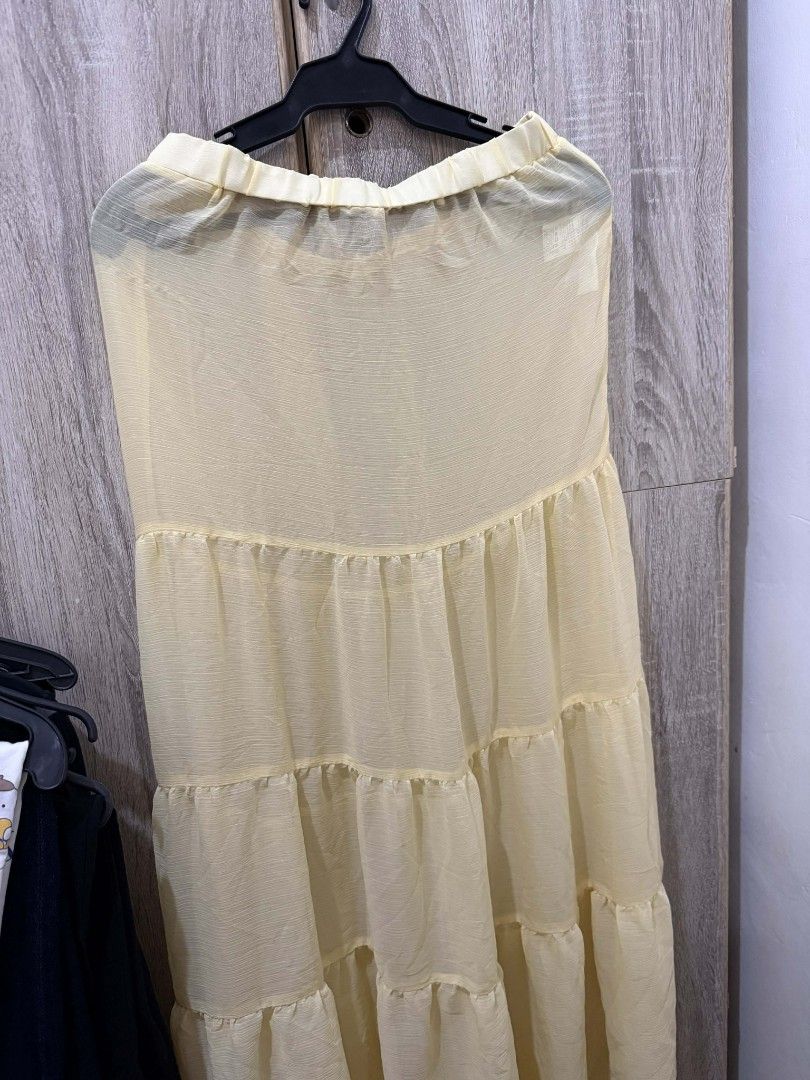 Yellow Sheer Skirt Cover up (Category: Skirts) located in Cavite. Submitted by ahlecz13 (Listing ID 1432949009, Image 2). Description: Super nice sheer skirt, perfect for beach trips Only used once. fits XS up to Medium RFS: Decluttering.