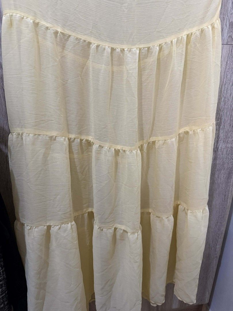 Yellow Sheer Skirt Cover up (Category: Skirts) located in Cavite. Submitted by ahlecz13 (Listing ID 1432949009, Image 3). Description: Super nice sheer skirt, perfect for beach trips Only used once. fits XS up to Medium RFS: Decluttering.