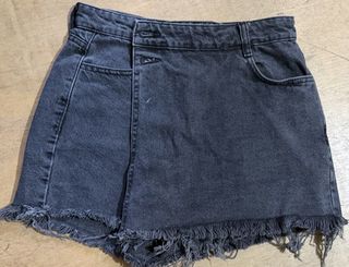 (Category: ) located in . Submitted by aa36644 (Listing ID 1432804106, Image 1). Description: .