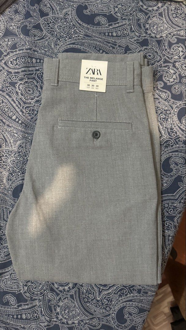 ZARA light gray (Category: Chinos) located in Makati City. Submitted by RR_Shop (Listing ID 1432906074, Image 1). Description: Give you a discount if you buy more items! Reason to sell: I’m decluttering and selling pre-loved items. Payment options: - LBC: Prepaid COD - Lalamove: GCash payment .