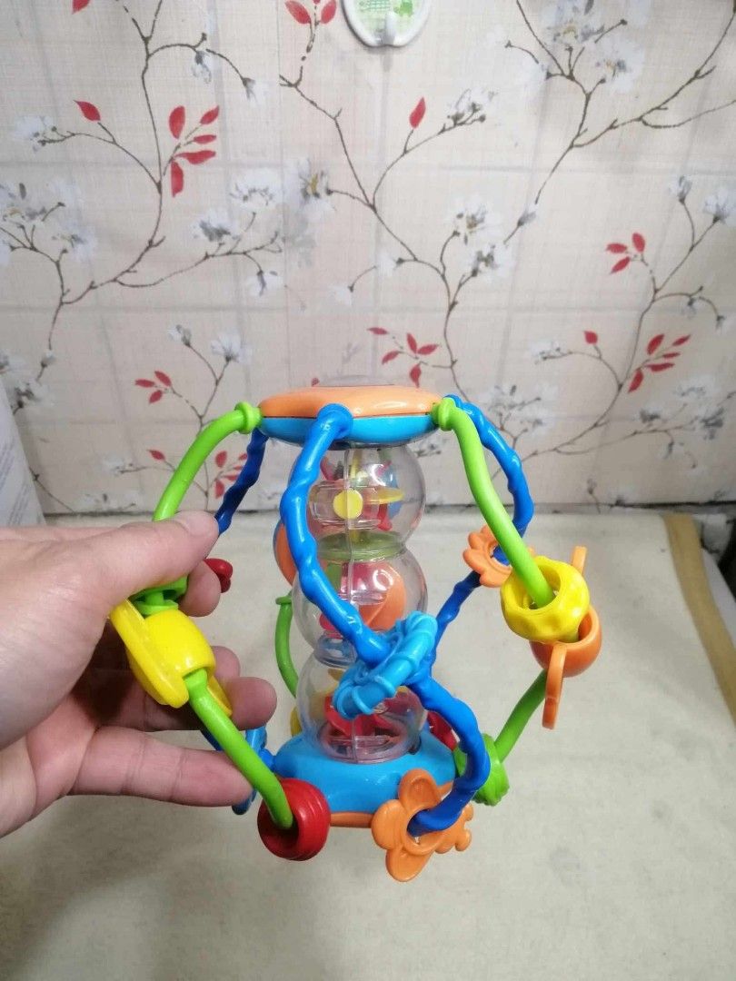 Activity Ball, perfect for teething Rattle, sensory toy (Category: Infant Playtime) located in Baguio. Submitted by boxmania (Listing ID 1433104159, Image 3). Description: sale, big 6 inches diameter From HK/UK/Dubai/Canada or Japan Surplus Box What you see is what you get No return, no exchange (random item po nakukuha ng seller sa box).