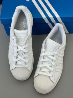 adidas gazelle silver green womens Chelsea Vintage Retro adidas Originals Superstar Track Top (S)