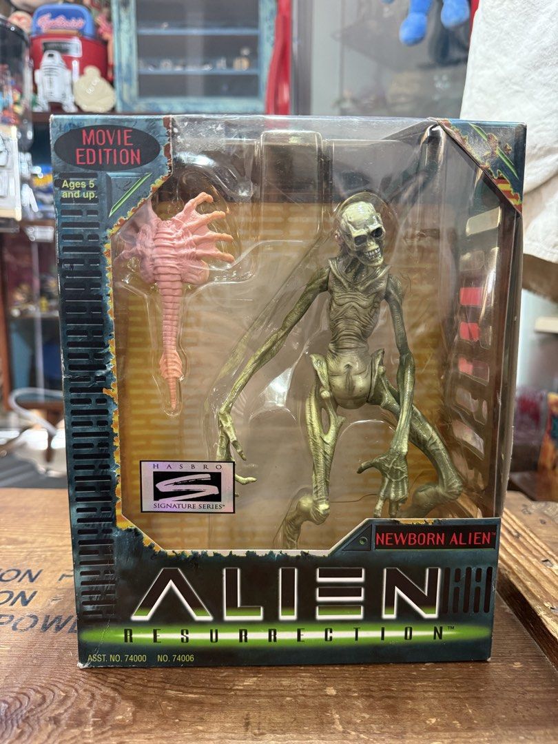 Alien Resurrection Newborn Alien Figure Hasbro Signature Series Kenner ...