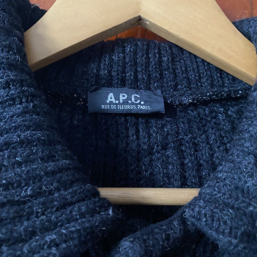 APC Knit Cardigan Jacket (Category: Coats, Jackets and Outerwear) located in Davao. Submitted by john661 (Listing ID 1433077865, Image 2). Description: APC Knit Cardigan Jacket 26x28 No issue Excellent condition .