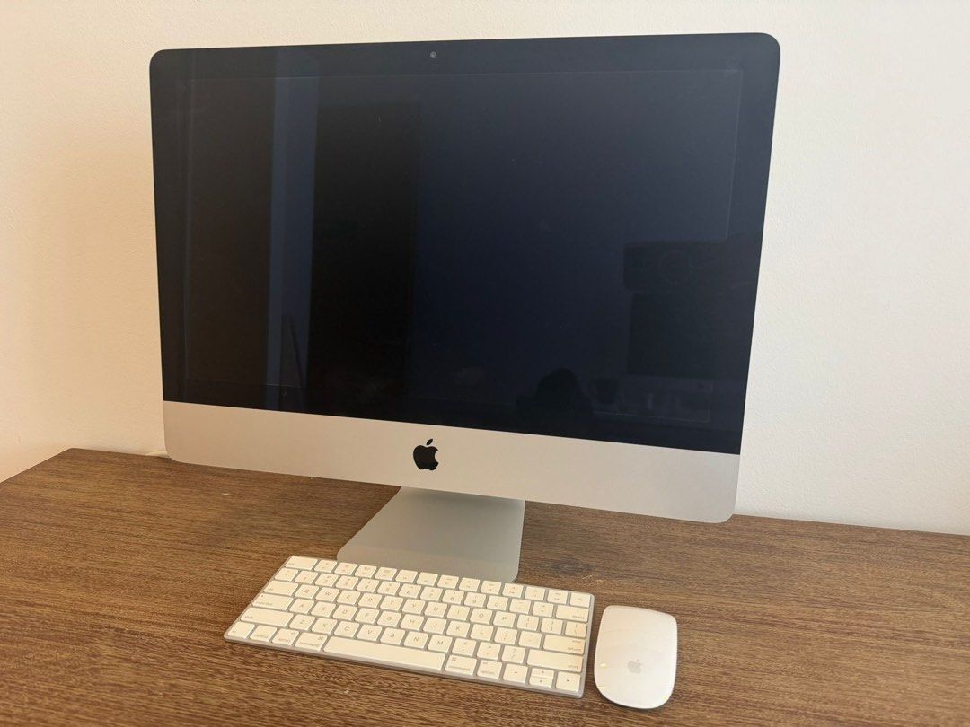 Apple iMac Desktop Computer with Keyboard and Mouse436885247251589120