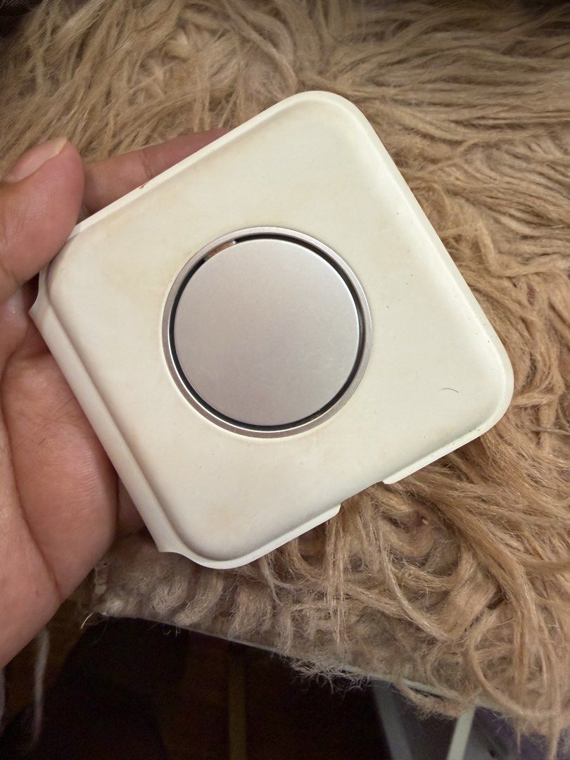 Apple Magsafe Duo Charger (Category: Cables & Adaptors) located in Bacoor. Submitted by peanut_storm (Listing ID 1433070267, Image 2). Description: .