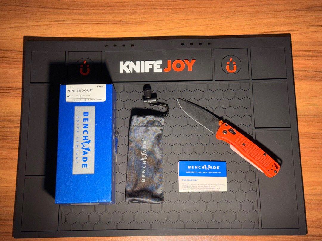 Benchmade Mini Bugout Knife 533 Orange handle (Category: Knives & Chopping Boards) located in Quezon City. Submitted by techfindsmnl (Listing ID 1433197470, Image 1). Description: Benchmade Mini bugout S30v blade Orange - Benchmade Mini Bugout knife - Includes original box, pouch, and paperwork - Orange handle - Pocket clip - Benchmade logo visible.