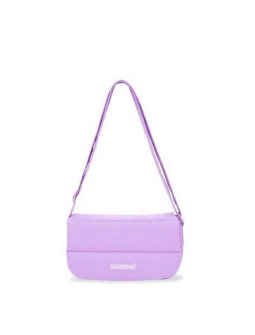 Beyond the Vines Bag (Category: Shoulder Bags) located in Manila. Submitted by declutterbyands (Listing ID 1433165813, Image 1). Description: - has flaws inside - has stains (need to be washed) to be removed .