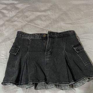 (Category: ) located in . Submitted by sylviel (Listing ID 1433079454, Image 1). Description: .