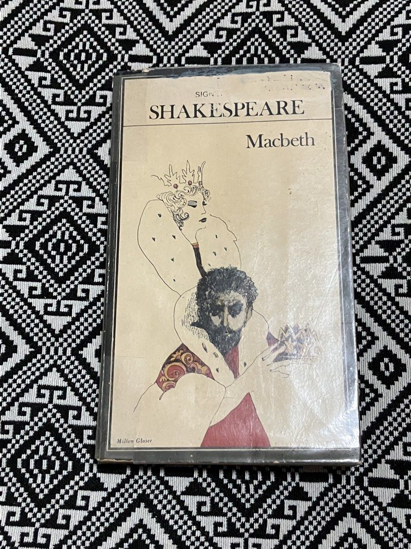 Book for Sale: Shakespeare Macbeth (Category: Storybooks) located in Manila. Submitted by kdc12 (Listing ID 1433012000, Image 1). Description: - Macbeth from the Signet Classic Shakespeare Series. Pocketbook 75php What he hears will change everything. Egged on by his wife, he decides to kill in order to gain the Scottish crown. How many people will have to die in Macbeth’s pursuit of power? With armies, ghosts and magic against him, will Macbeth 