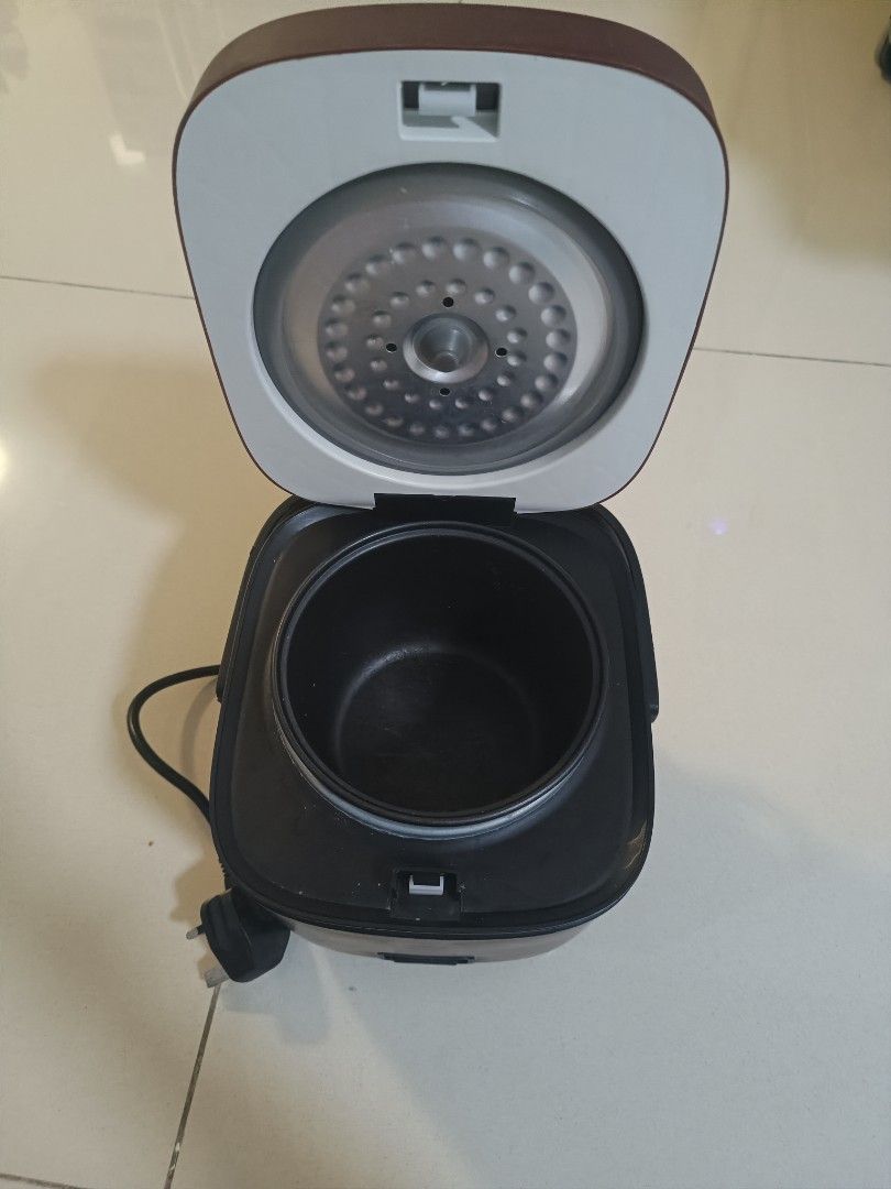 Brown Rice Cooker - Used, TV & Home Appliances, Kitchen Appliances ...