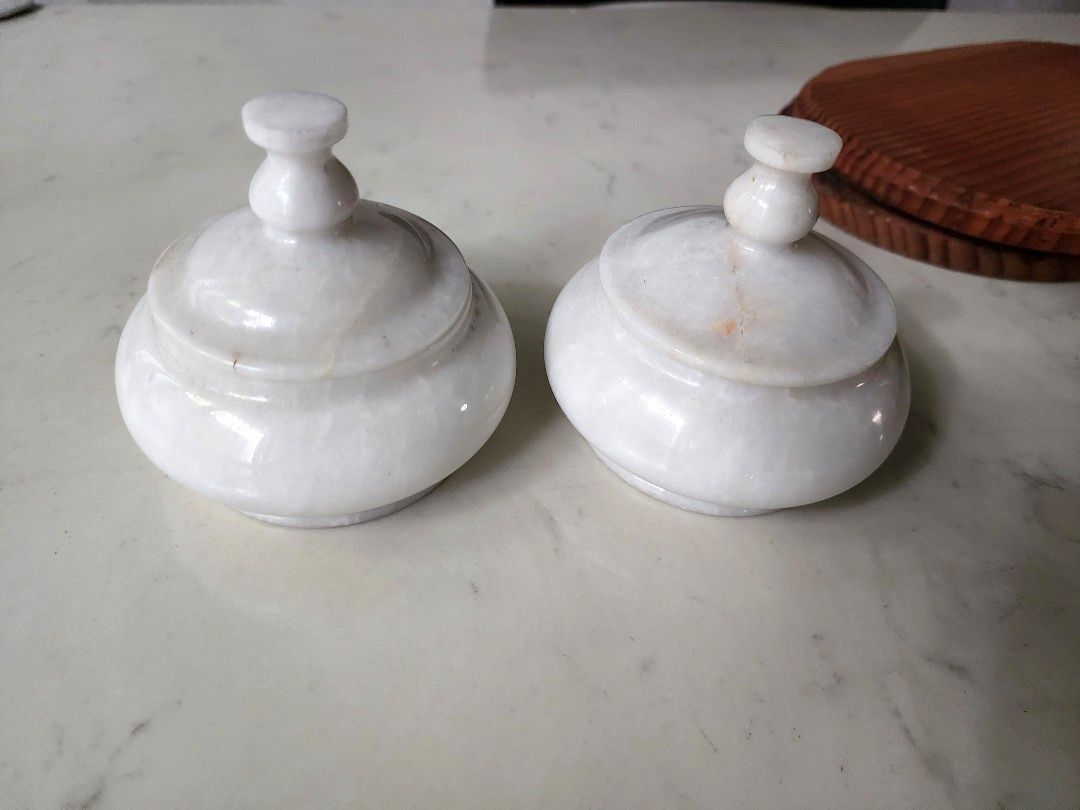 BUNDLE Local Marble Containers Wooden Tray (Category: Vases & Decorative Bowls) located in Quezon City. Submitted by happycheeeks (Listing ID 1422097873, Image 2). Description: 3 local Romblon Marble 2 wooden trays slightly used must take all LAST PRICE.