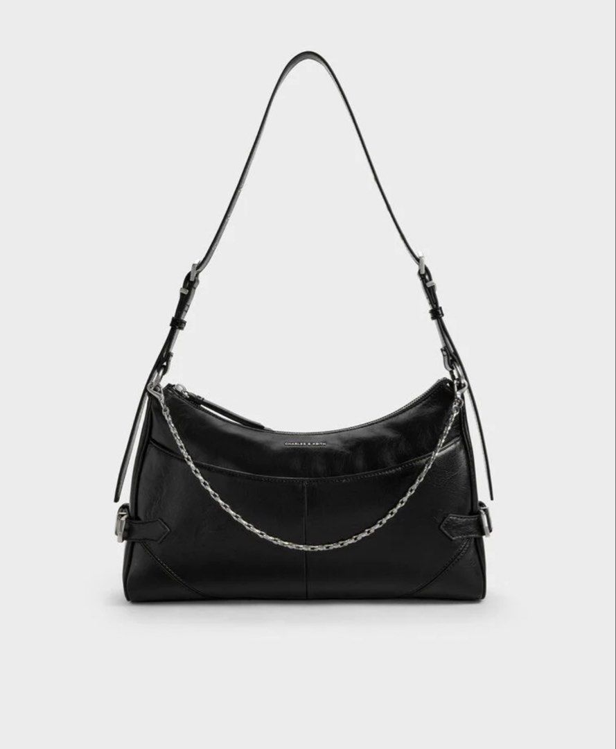 Charles & Keith | Antonella Chain-Strap Shoulder Bag - Noir (Category: Shoulder Bags) located in Makati City. Submitted by aceikr (Listing ID 1433054299, Image 1). Description: Charles & Keith | Antonella Chain-Strap Shoulder Bag - Noir Selling for ₱3500 Inclusions: Bag, Dust Bag, Paper Bag • ₱5399 Original Price • Used only a few times • Bought at Charles & Keith SM Mall of Asia on January 2026, with receipt MOP: Maya, GoTyme, Bank Transfer MOD: