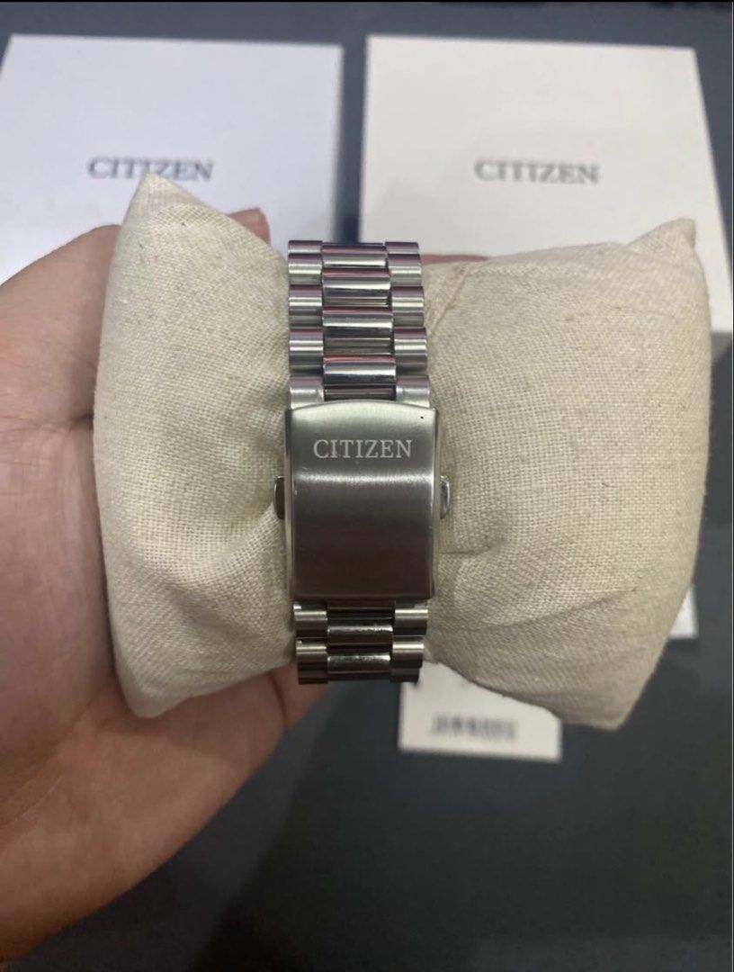 Citizen Tsuyosa Automatic Watch NJ0150-81Z (Category: Luxury Watches) located in Manila. Submitted by johnpaulc41844 (Listing ID 1433010272, Image 3). Description: - Citizen automatic watch - Striking yellow dial - Stainless steel bracelet and case - Includes original box - International guarantee included - Extra links provided - Date display at 3 o'clock - See-through case back - Model number: NJ0150-81Z 9.7/10 condition Loc: Marikina City.