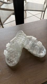 (Category: ) located in . Submitted by vanitypreloved. (Listing ID 1433078969, Image 1). Description: .