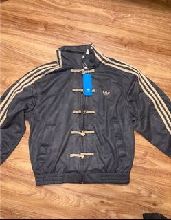 (Category: ) located in . Submitted by commonplace_ (Listing ID 1433197824, Image 1). Description: .
