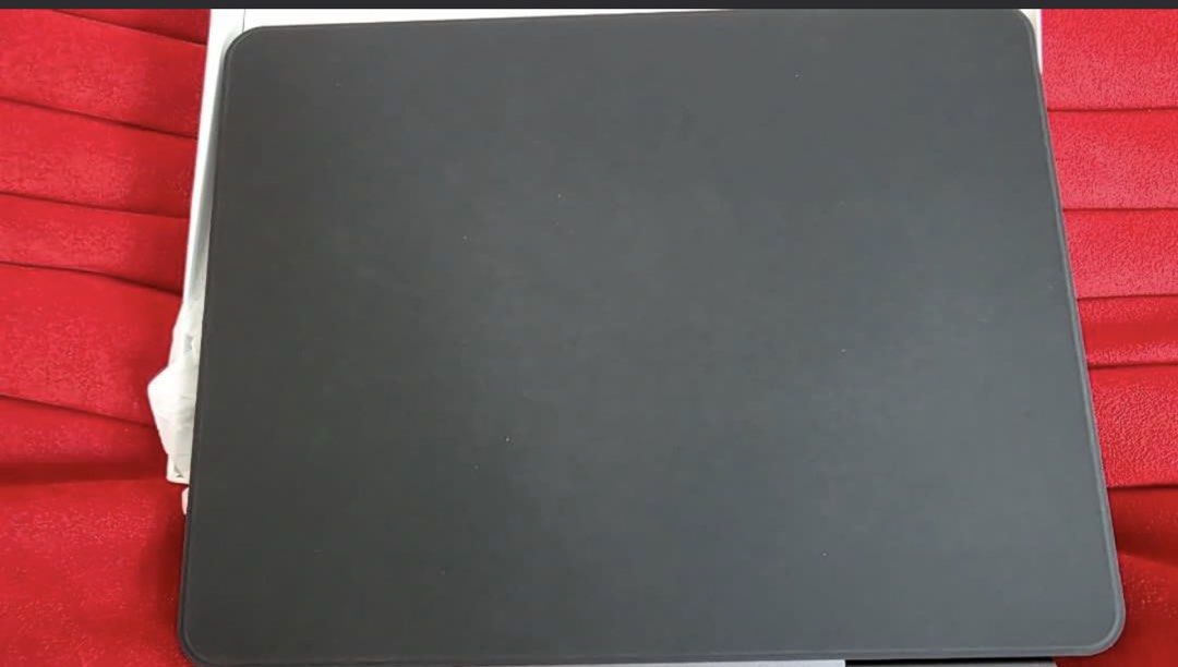 Comma Smart Keyboard for iPad Pro 13"444678407088384003