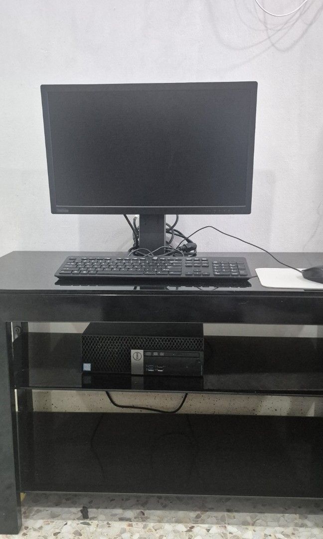 Computer set with table (Category: Desktops) located in Singapore. Submitted by ashimathas (Listing ID 1433154880, Image 2). Description: hi am selling computer the whole set monitor cpu keyboard mouse and the table also ,for table $40 the computer set $200 if you want to take both its $220 only pls contact me if you want 9398 1432.