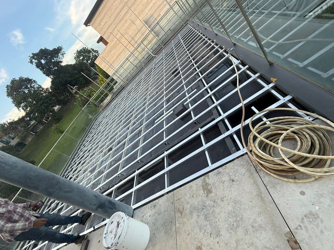 Decking services (Category: Stones, Pavers & Decks) located in Singapore. Submitted by huimiaoengineeringconstruction (Listing ID 1433019199, Image 3). Description: Wpc decking Timber decking Chengal wood fencing Metal fencing Brick fencing * Waterproofing Services * Roof Waterproofing * Roof Leak Repair * Waterproofing Contractor * PU Injection Waterproofing * PU Grouting * Water Leakage Repair * Concrete Waterproofing * Balcony Waterproofing * 