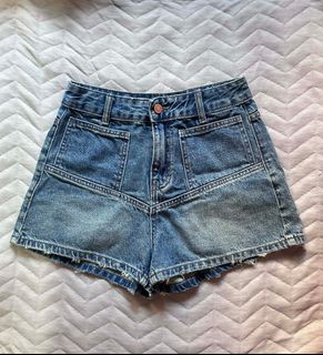(Category: ) located in . Submitted by razpogi (Listing ID 1433055666, Image 1). Description: .