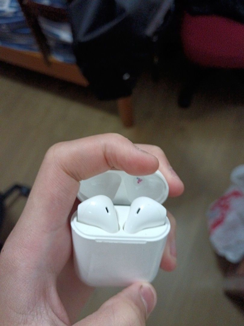 Earbud432229232233697281